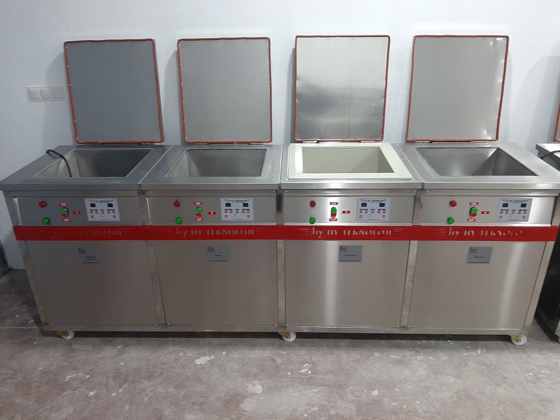 4-Eyed Ultrasonic Washing Machine HY-ULT/4K-80LTM with Dryer